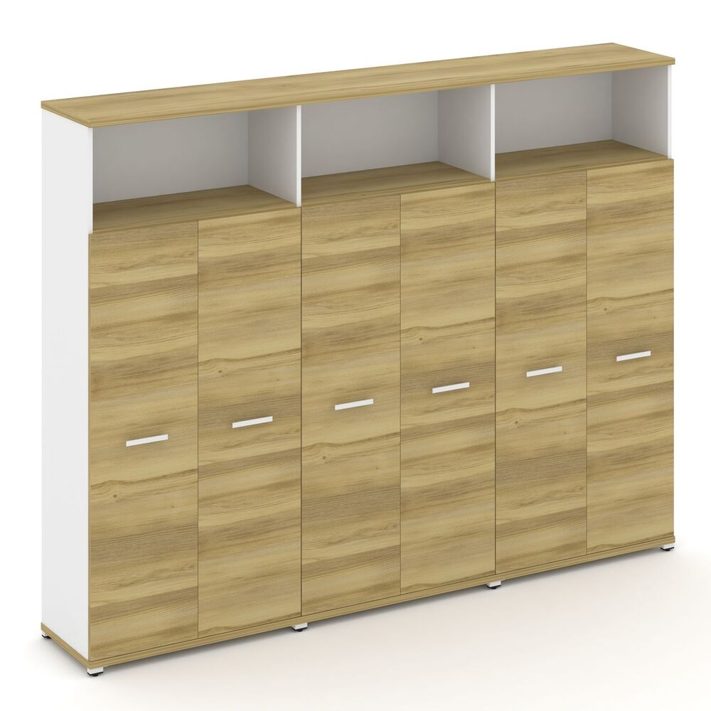 Шкаф три широкие секции, 5 ниш