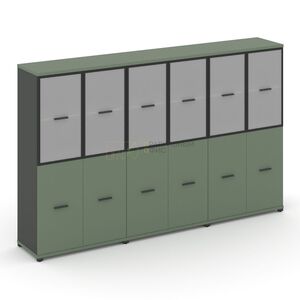 Шкаф три широкие секции, 4 ниши