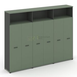 Шкаф три широкие секции, 5 ниш