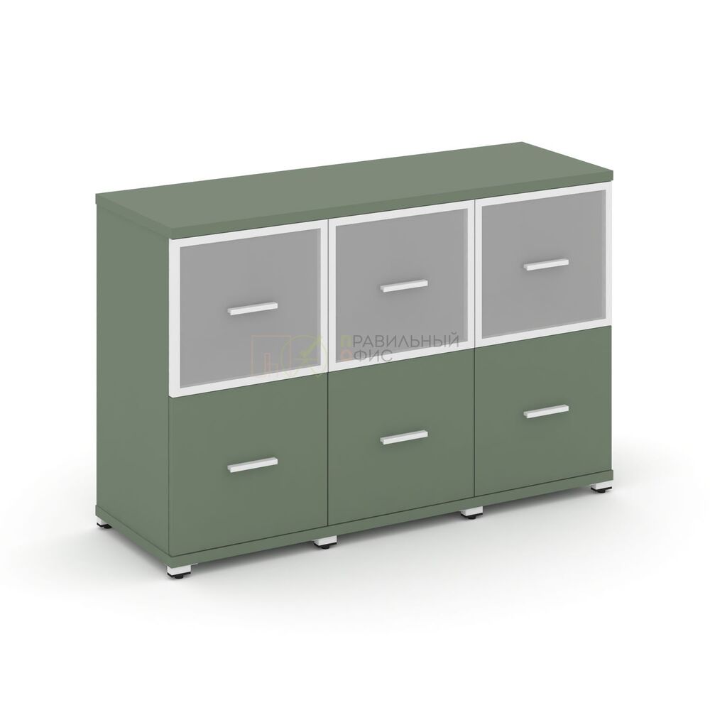 Шкаф три узкие секции, 2 ниши