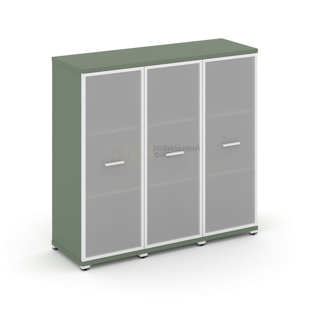 Шкаф три узкие секции, 3 ниши