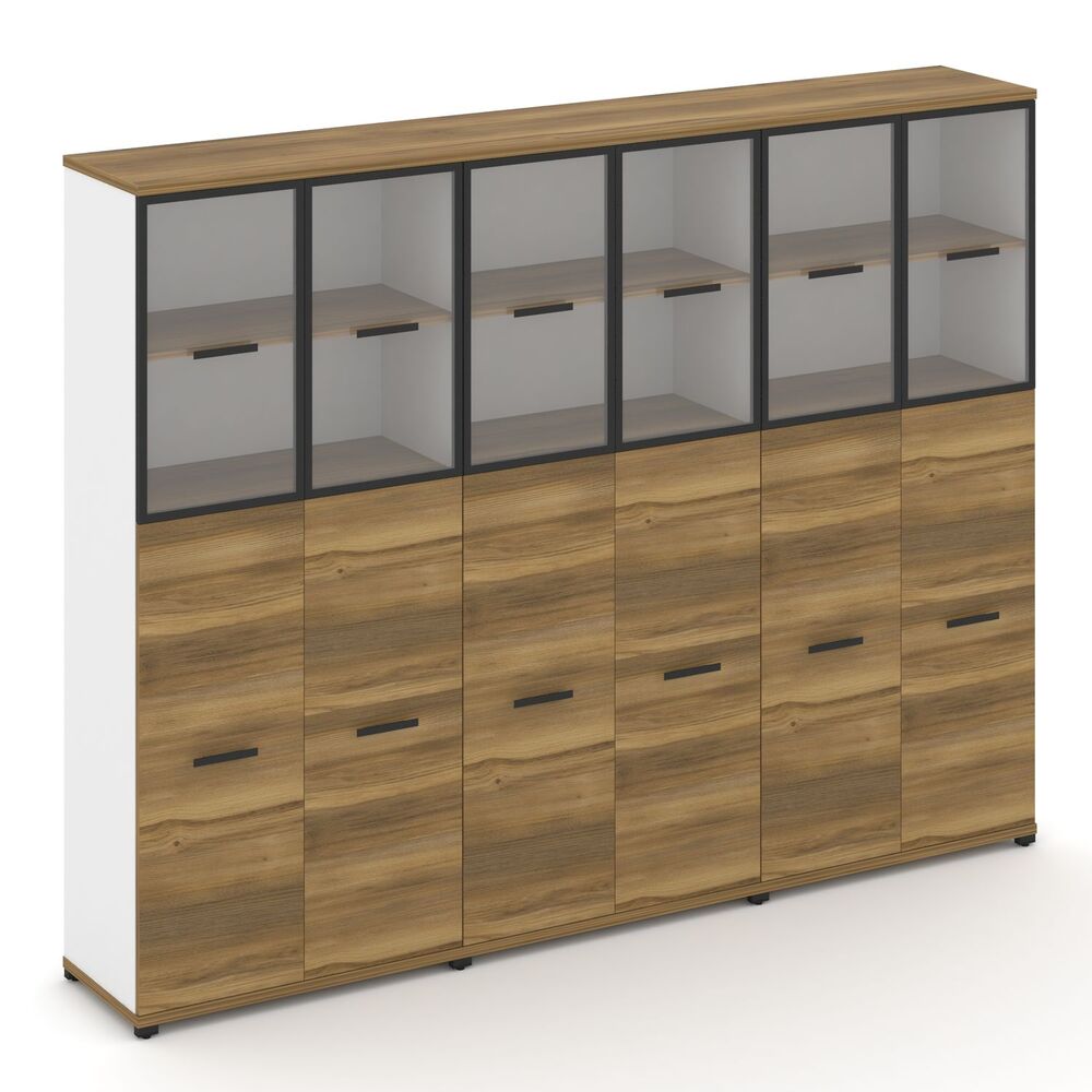 Шкаф три широкие секции, 5 ниш