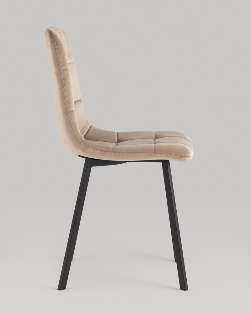 Комплект из четырех стульев