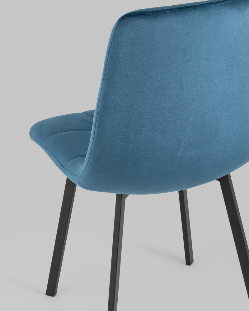 Комплект из четырех стульев