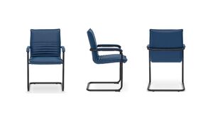 Кресло со средней спинкой на полозьях