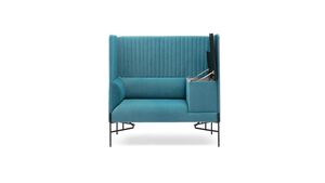 Диван одноместный с высокой спинкой со столиком справа